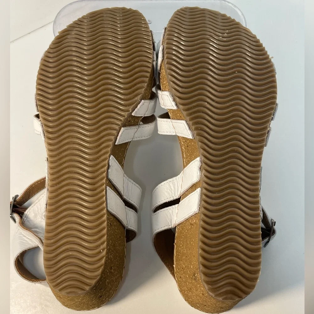 Bjorndal Lily White Leather Strap Ankle Buckle Wedge Sandals Womens Size 10M
